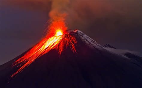 Stratovolcano Ash Cloud Eruption Volcano Ecuador Cordillera Oriental