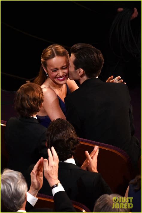 Brie Larson Thanks Boyfriend Alex Greenwald At Oscars Photo Brie Larson Oscars