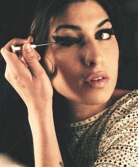 Damjan 17 — Grirlfriend Amy Winehouse S Eye Makeup Ig