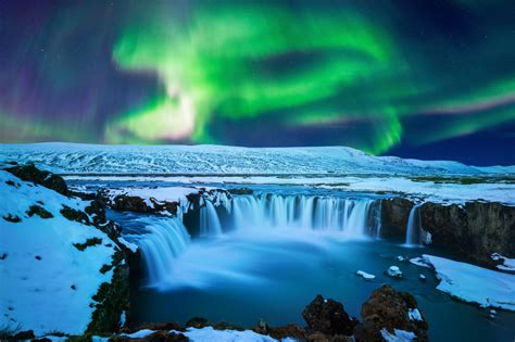 Iceland Searching For The Northern Lights Adventurewomen