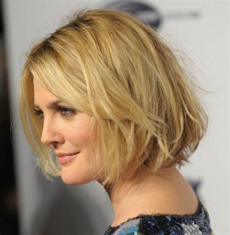 Multi layered short haircut for older women. Hairstyles for Older Women with round faces