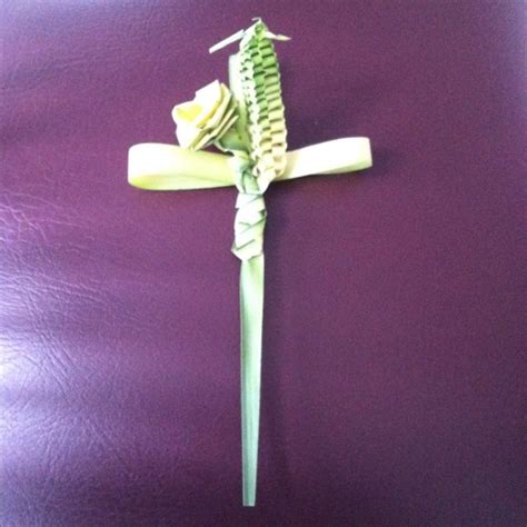 Palm Weaving Lent Pinterest Palm Palm Sunday And Easter