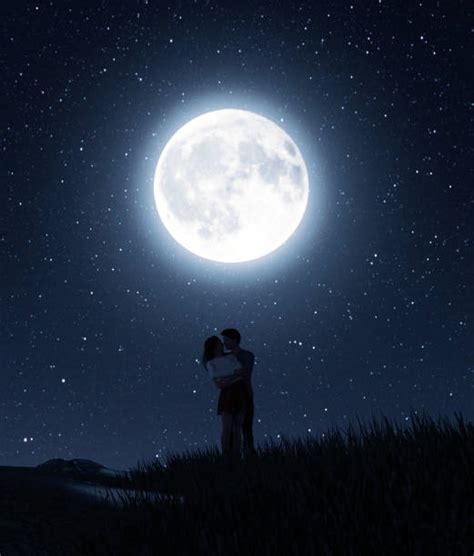 Romance Moonlight Couple Silhouette Stock Photos Pictures And Royalty