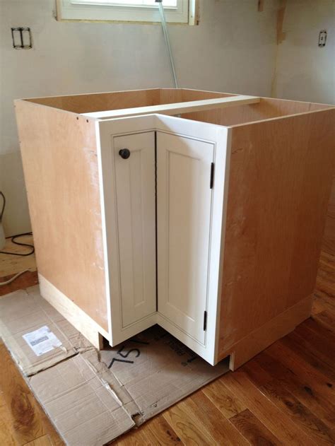 I bought new ones and a new that means they show on the outside of the cabinet and have three screws on the inside plate. Corner cabinet with inset door and piano hinge | Face ...