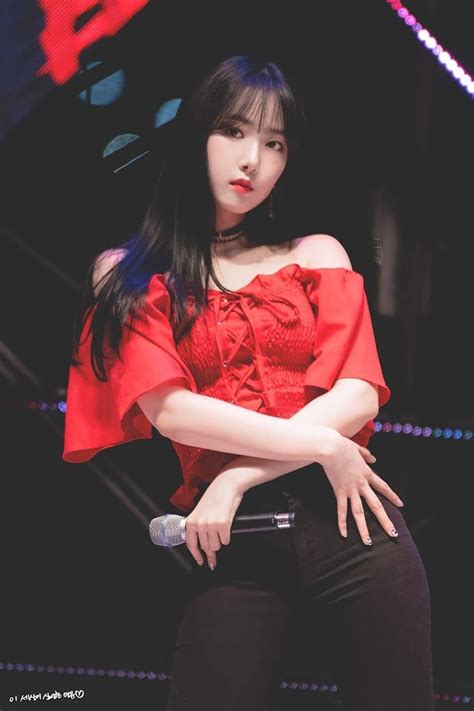 here are gfriend sinb s top 15 most iconic stage outfits koreaboo