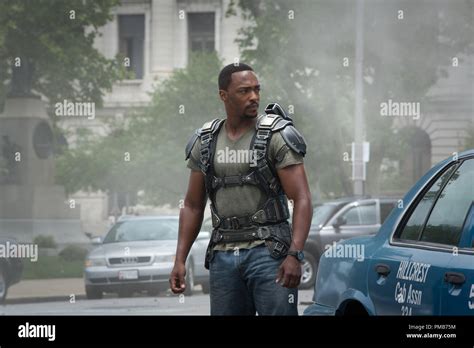 The Falcon Anthony Mackie Hi Res Stock Photography And Images Alamy