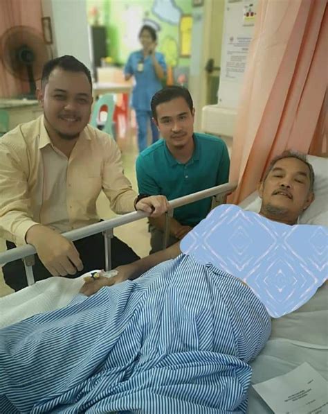 Berikut merupakan perbualan kami ketika saya melawatinya di hospital. Infotech UiTM Sarawak: Melawati staf HEA di hospital