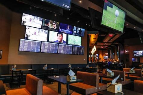 It has thousands of ohio vlts (slot machines) and table games, and the city's biggest poker room. Review Sportsbook At Hollywood Casino Lawrenceburg