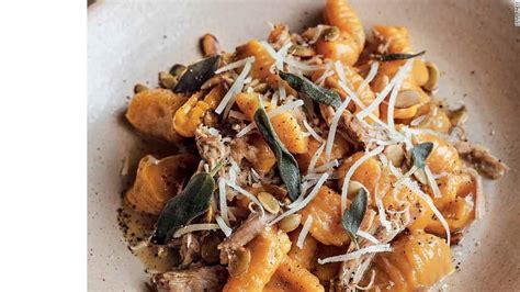 Why You Crave Pumpkin Flavors In The Fall