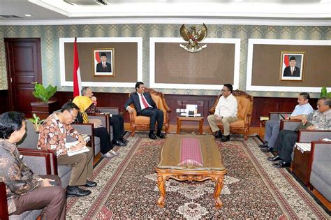 Gubernur Aceh Minta Menpan Rb Akui Guru Honor Sebagai Asn