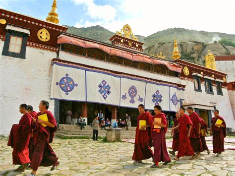The 5 Places You Must Visit In Lhasa Tibet Condé Nast Traveler