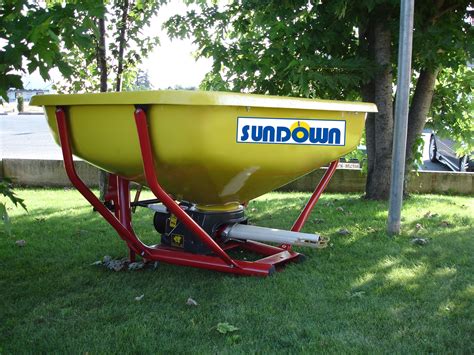 Sundown Pdv600 Pendulum Spreader 3 Pt Hitch Model