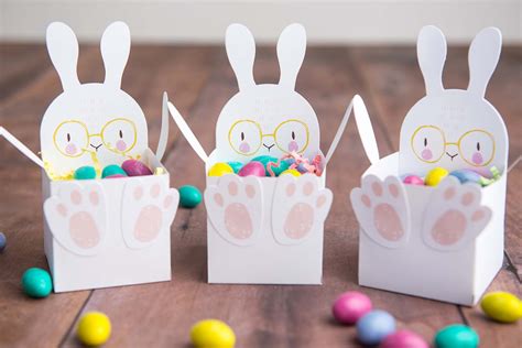 Cricut Easter Bunny ‘Print then Cut’ Treat Box (FREE SVG Cut File