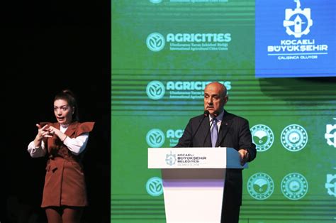 Tarım ve Orman Bakanı Vahit Kirişci Kocaelide düzenlenen 2 Yerel