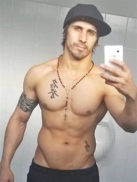 Les 135 Meilleures Images Du Tableau Hot Guy Selfie Sur Pinterest Mecs Séduisants Hommes Sexy