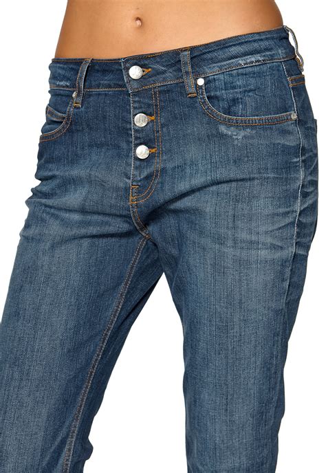 Although slightly higher up the price spectrum than some of the popular. D.Brand Carrot Fit Jeans Denim Blue Wash - Bubbleroom