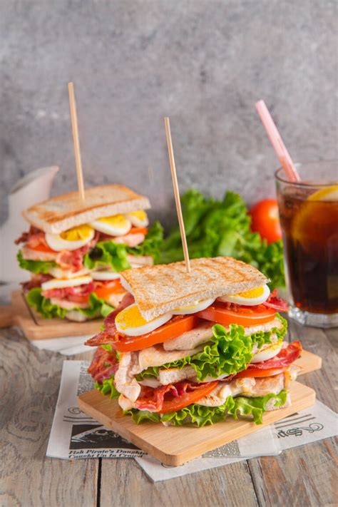 Clubhouse Sandwich Come Fare Il Tradizionale Panino Americano