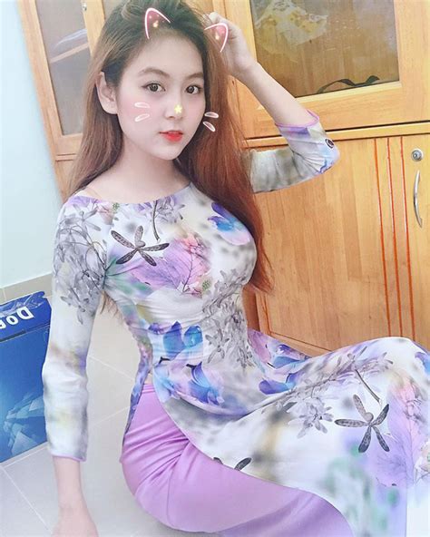 Cô giáo nóng bỏng gợi cảm nhất Việt Nam sở hữu vóc dáng không thua