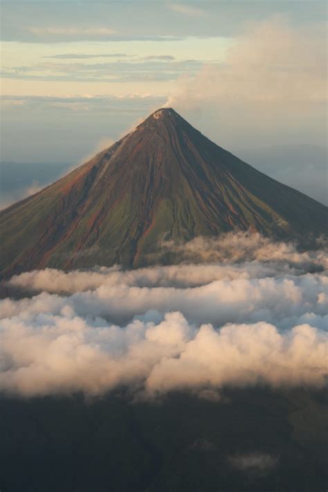 15 Remarkable Facts About Mayon Volcano Discover Walks Blog