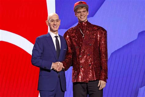 nba draft pick gradey dick goes viral for wizard of oz suit