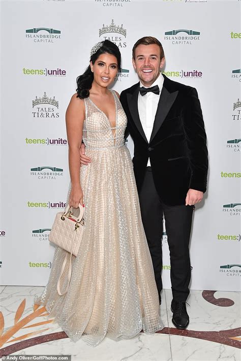 love island s cara de la hoyde dazzles in bridal inspired gown with fiancé nathan massey daily