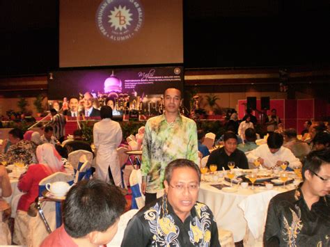 Cikgu emy kad jemputan makan malam. Gerak Perkasa: Majlis Pelancaran Alumni 4B Malaysia...PWTC ...