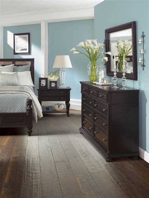 The perfect bedroom color scheme combines the right paint colors, bedding, pillows, accessories, and furniture for a cohesive look. Bedroom Color Dark Furniture | Oh Style!