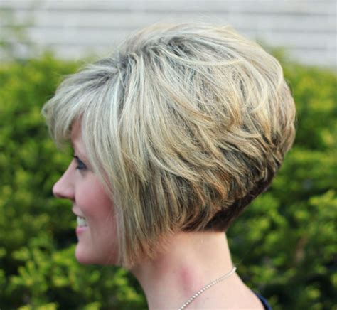 View Source Image Short Stacked Bob Hairstyles Stacked Bob