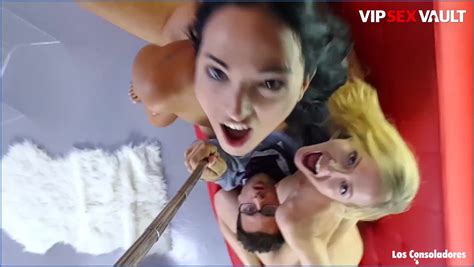 Los Consoladores Claudia Bavel And Sicilia Spanish Threesome Sex With Two Kinky Babes