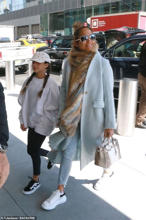 Jennifer Lopez Wears 100000 Plus Outfit For Handm Shopping Trip With 11