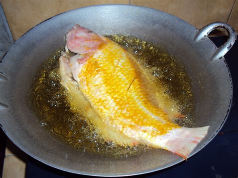 Serta per 100 gram ikan ini memiliki kalori sebanyak 110 kkal. Ikan Tilapia Sweet Sour..Menu Berbuka Hari Ke 6 ~ SURIA AMANDA