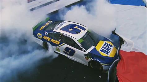 Chase Elliott Does Burnout Where He Wrecked Roval 2019 Youtube