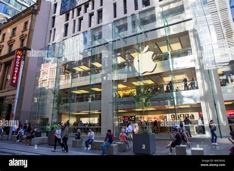 Flagship Apple Store In George Streetsydneyaustralia Stock Photo Alamy