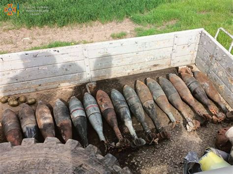 Soviet 3 Z 2 Incendiary Mortar Projectiles Documented In Ukraine 2022