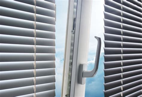 Locate us 132 woodlands industrial park e5, singapore 757853. How To Choose Aluminium Windows For HDB? - Window Grill ...