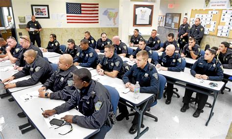 New Haven police force working to recruit minorities