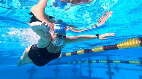 the best 30 minute pregnancy swim workout