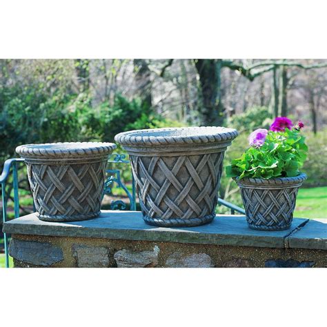 Kinsey Garden Decor Cast Stone Outdoor English Basket Weave Planters