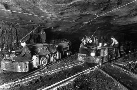 Vintage Photos Of Coal Miners And The Brutal Conditions They Faced Underground 1900s 1940s