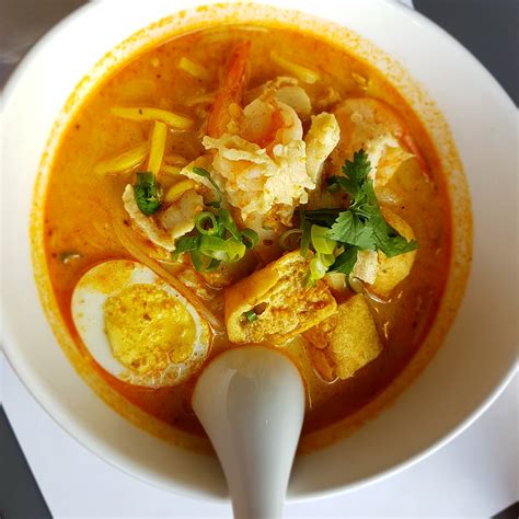 Laksa, originally a peranakan dish, has managed to capture the hearts and stomachs of both singaporeans and malaysians. Best Singapore Laksa in Toronto - Eating With Gordon