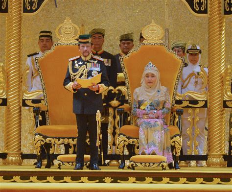 4000 Join Brunei Sultans State Banquet To Celebrate 73rd Birthday