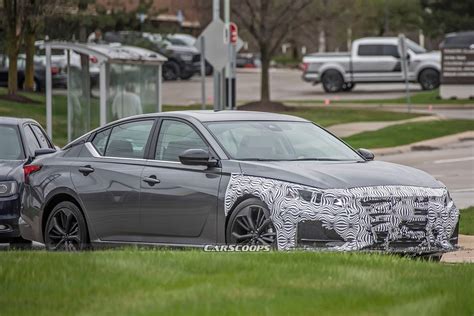 2023 Nissan Altima Spied With Larger Infotainment Screen Rnissan