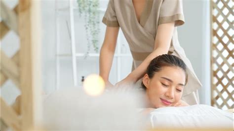 Full Body Massage Therapy Techniques How To Give Back Massage Youtube