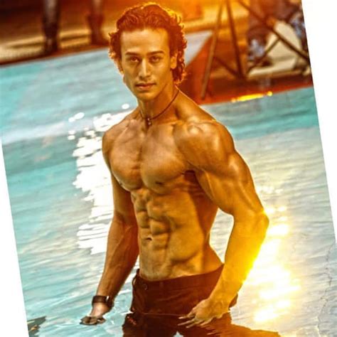 Shirtless Bollywood Men Tiger Shroff Near Naked Well In Briefs My Xxx