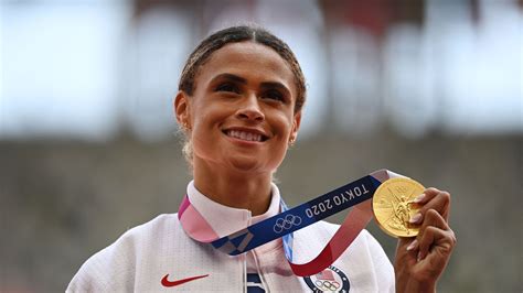 Sydney McLaughlin breaks world record as she races to victory in 400m ...