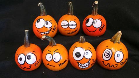 30 Halloween Pumpkin Painting Designs Decoomo