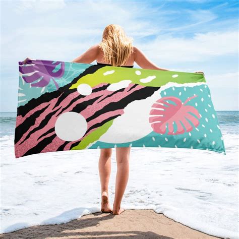 Pop Art Leaf Beach Towel Asymmetrical Leaves Design Bath Towel Summer Clothing Palm Leaves
