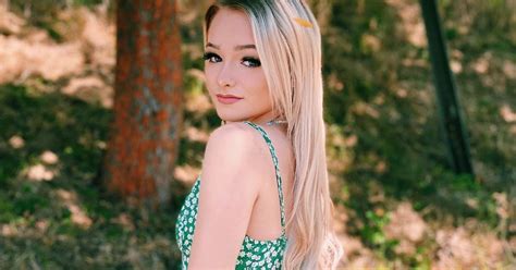Salary, married, wedding, spouse, family. Zoe Laverne Real Name, Height, Weight, Age, Boyfriend ...