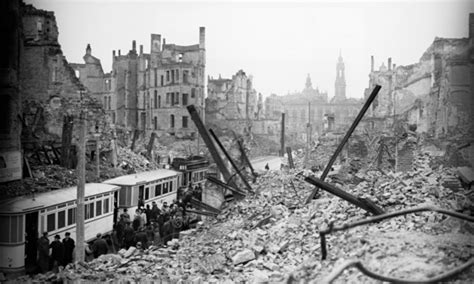 Interesting bombing of dresden facts: Slaughterhouse Five timeline | Timetoast timelines