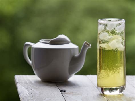 What exactly is green tea good for? 10 Reasons to Drink Green Tea - Dr. Weil's Healthy Kitchen